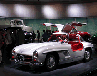 gull-wing-benz.gif